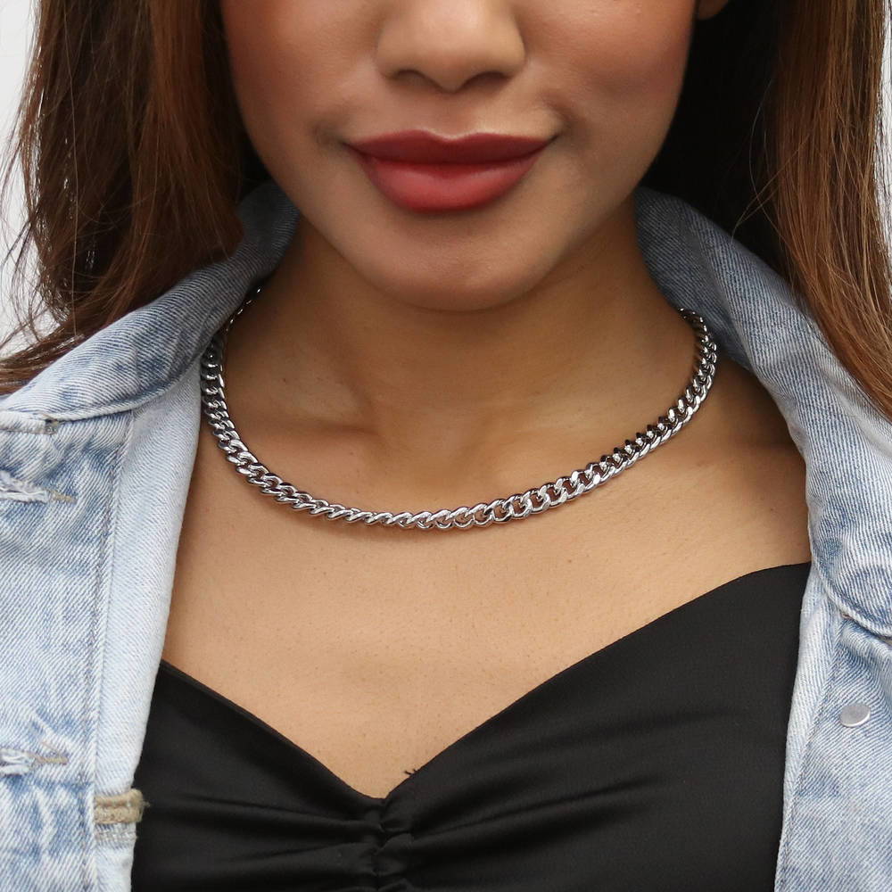 Model wearing Lightweight Curb Chain Necklace 7mm, Silver-Tone