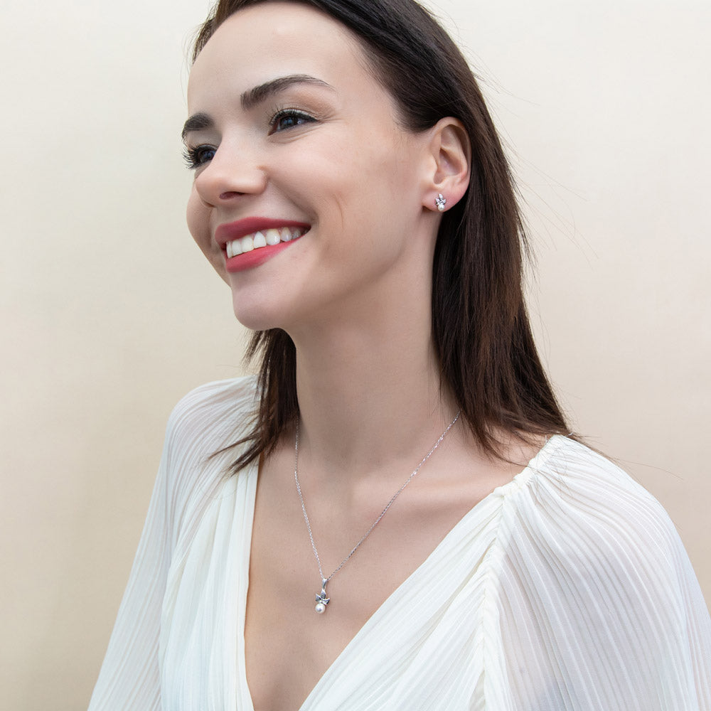 Model wearing Leaf Imitation Pearl Necklace and Earrings Set in Sterling Silver, 2 of 12