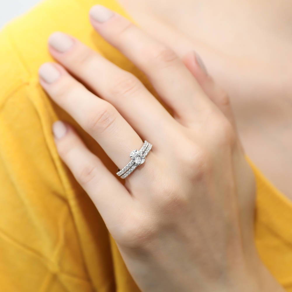 Solitaire 0.7ct Oval CZ Ring Set in Sterling Silver