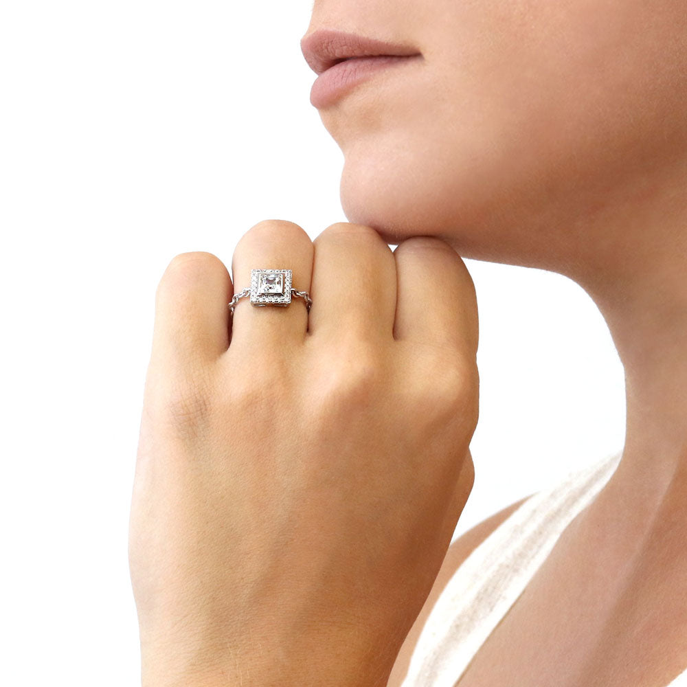 Halo Princess CZ Chain Ring in Sterling Silver