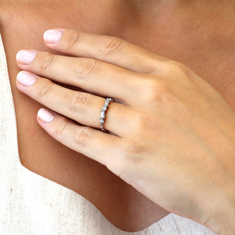 Art Deco CZ Chain Ring in Sterling Silver