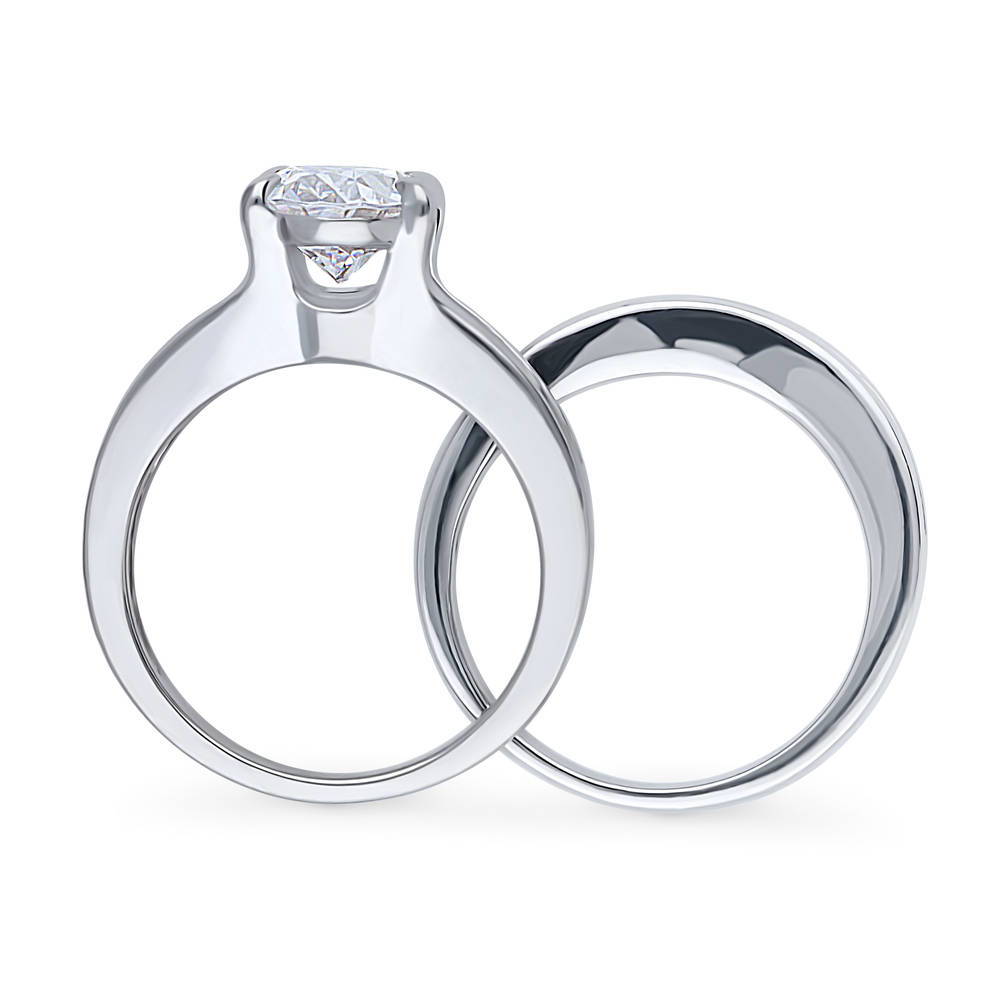 Alternate view of Solitaire 2.5ct Oval CZ Ring Set in Sterling Silver, 8 of 16