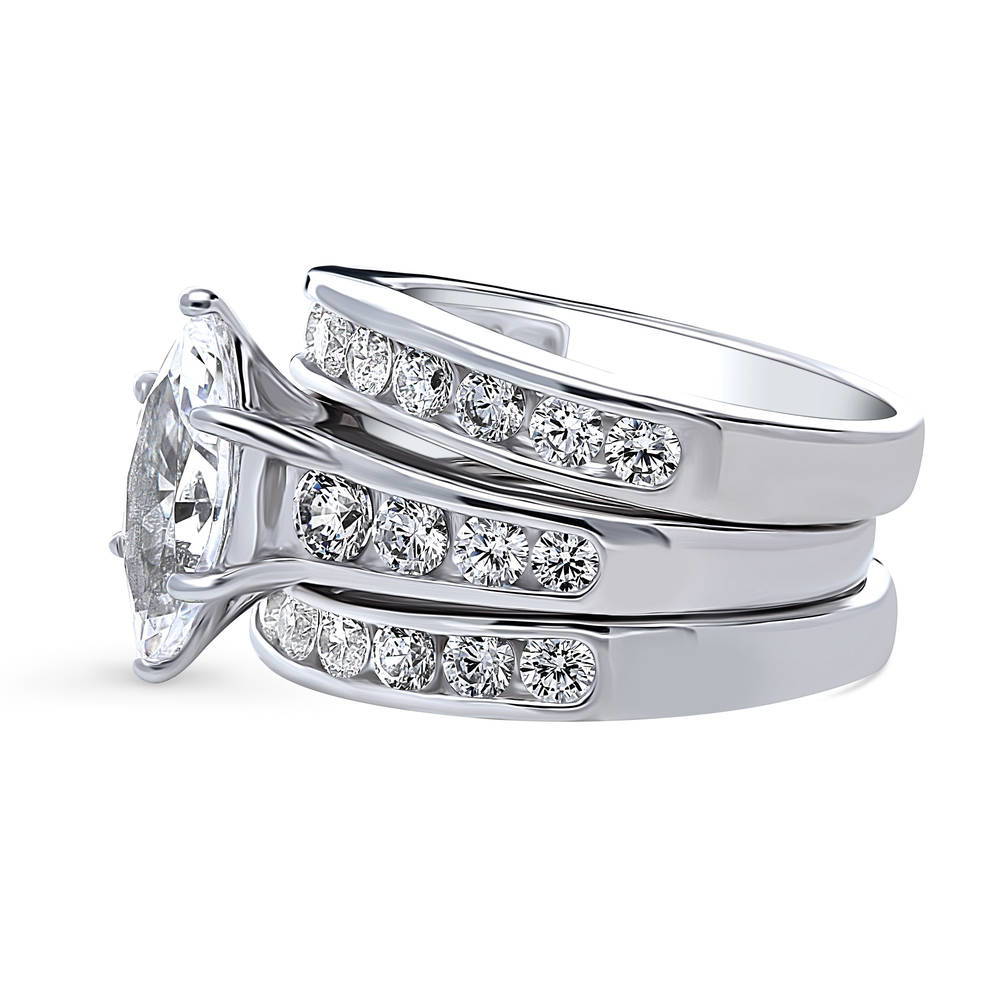 Solitaire 1.6ct Marquise CZ Ring Set in Sterling Silver
