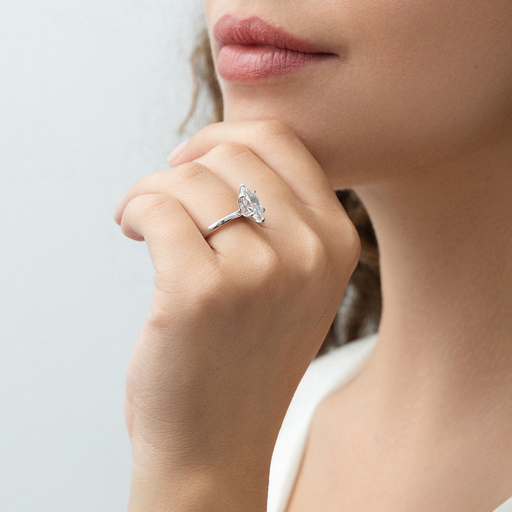 Solitaire 1.6ct Marquise CZ Ring in Sterling Silver