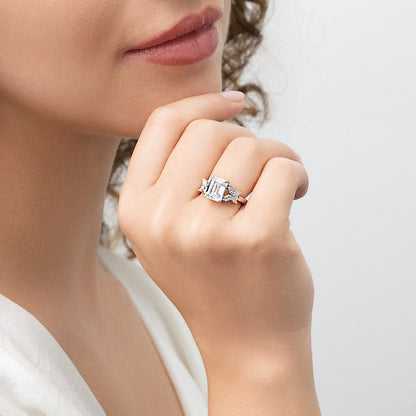 Flower CZ Ring in Sterling Silver