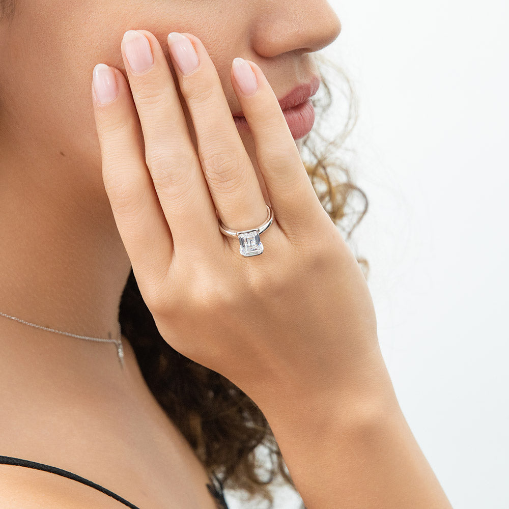 Solitaire 2.6ct Bezel Emerald Cut CZ Ring Set in Sterling Silver