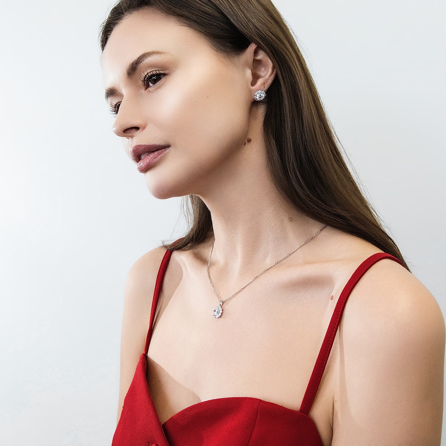 Model Wearing Halo Stud Earrings Style E1902-01