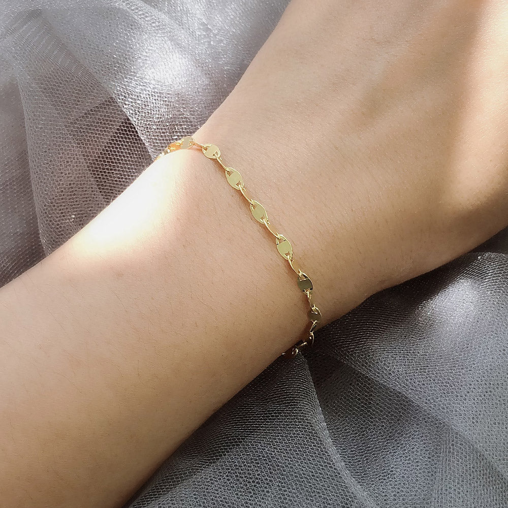 Model Wearing Link Bracelet