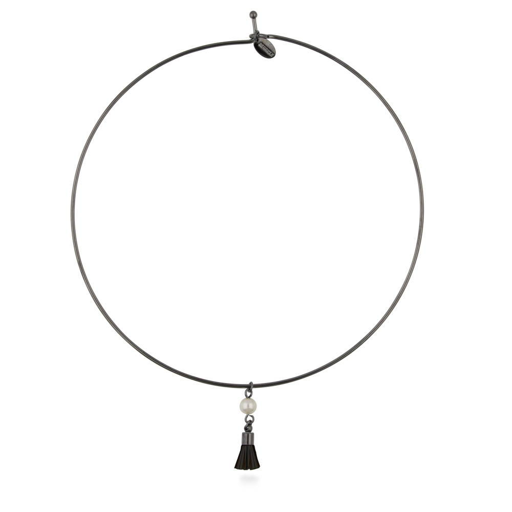 Front view of Tassel Imitation Pearl Choker, Black-Tone