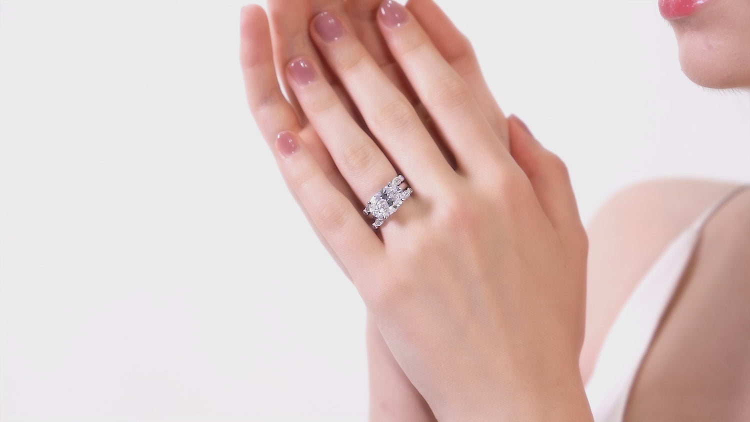 Solitaire Art Deco East-West Oval CZ Ring Set in Sterling Silver, 3 of 19