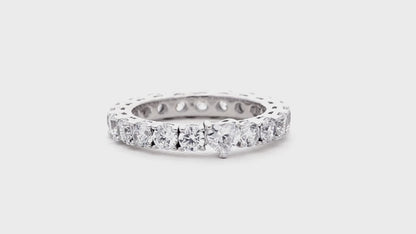 Solitaire with Side Stones Ring