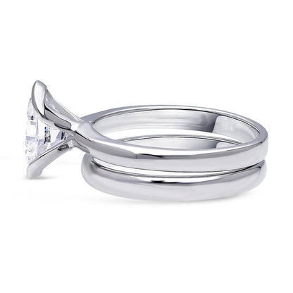 Solitaire 1.8ct Bezel Oval CZ Ring Set in Sterling Silver