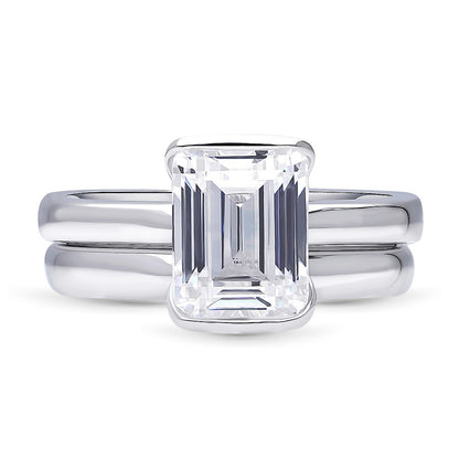 Solitaire 2.6ct Bezel Emerald Cut CZ Ring Set in Sterling Silver