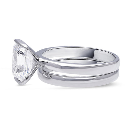 Solitaire 2.6ct Bezel Emerald Cut CZ Ring Set in Sterling Silver