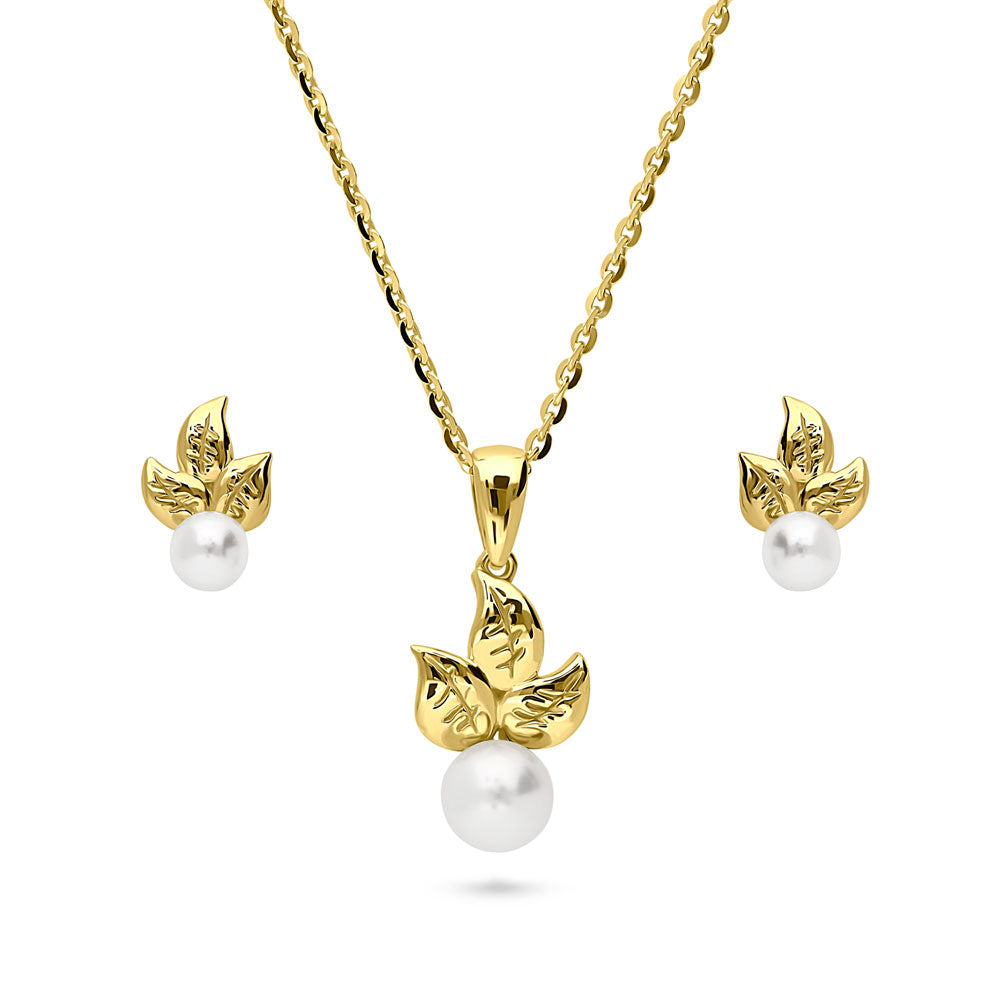 Leaf Imitation Pearl Set in Sterling Silver, Yellow Gold Flashed