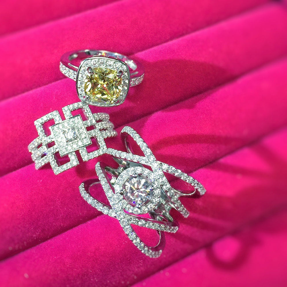 Image Contain: Art Deco Ring, Criss Cross Ring, Halo Ring