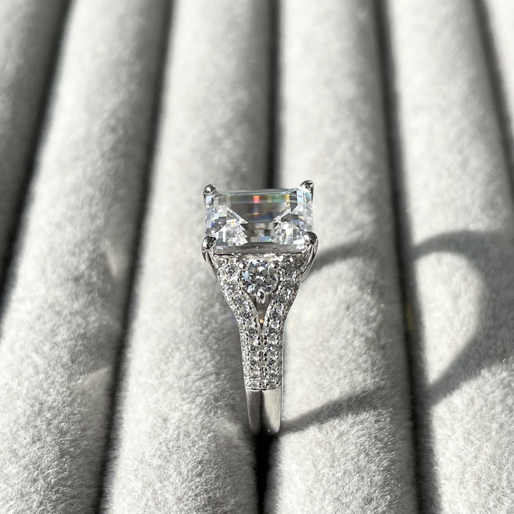 Image Contain: 3-Stone Split Shank Ring