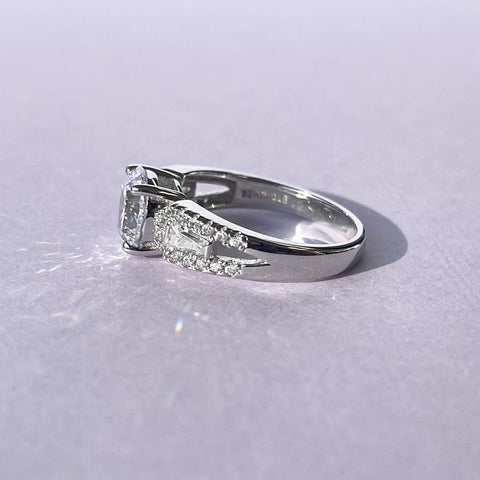 Image Contain: Solitaire with Side Stones Ring