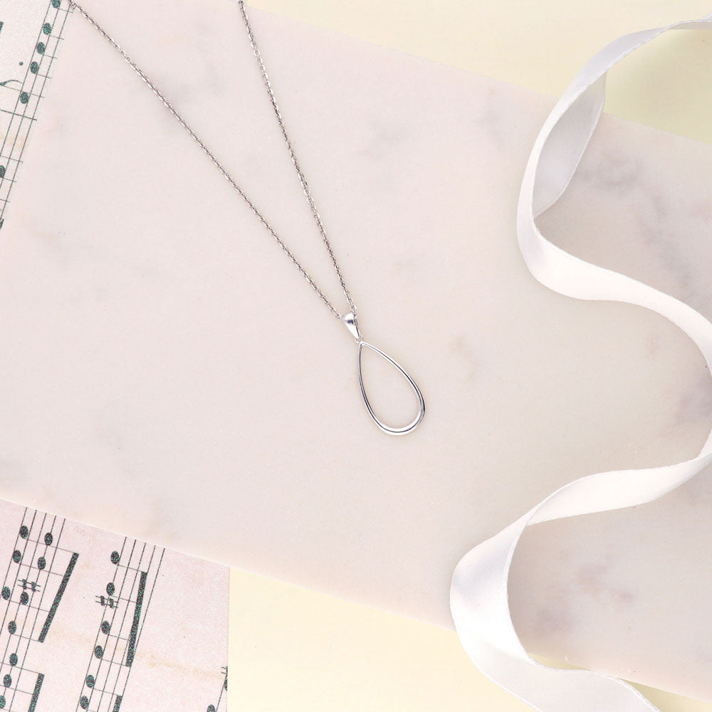 Teardrop Necklace and Earrings in Sterling Silver