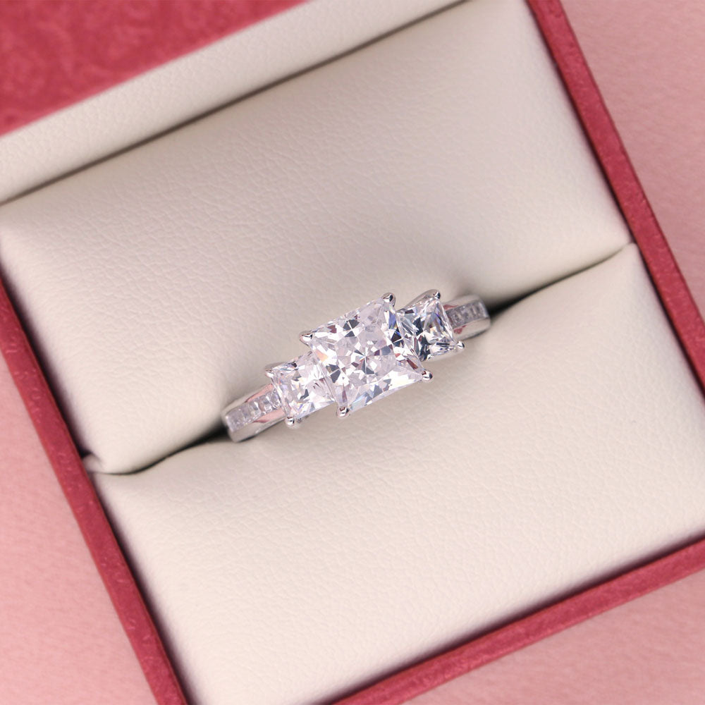 Image Contain: 3-Stone Ring