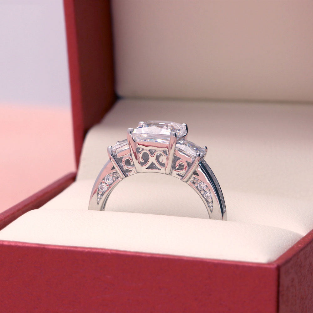 Image Contain: 3-Stone Ring