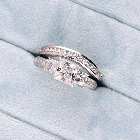 Image Contain: 3-Stone Ring, Curved Half Eternity Ring