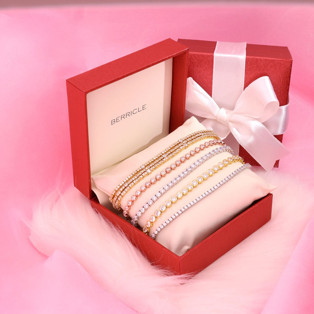 Image Contain: Bar Tennis Bracelet, Bubble Tennis Bracelet