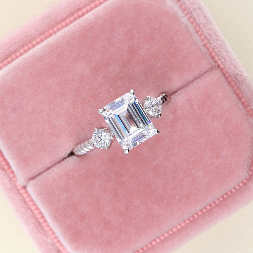 Image Contain: 3-Stone Ring