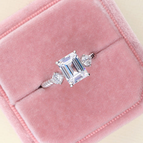 Image Contain: 3-Stone Ring