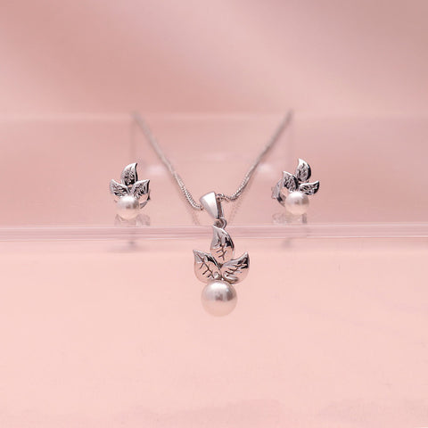 Image Contain: Leaf Pendant Necklace, Leaf Stud Earrings