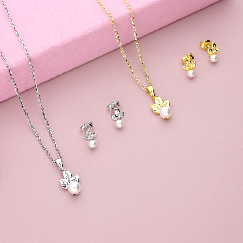 Image Contain: Leaf Pendant Necklace, Leaf Stud Earrings
