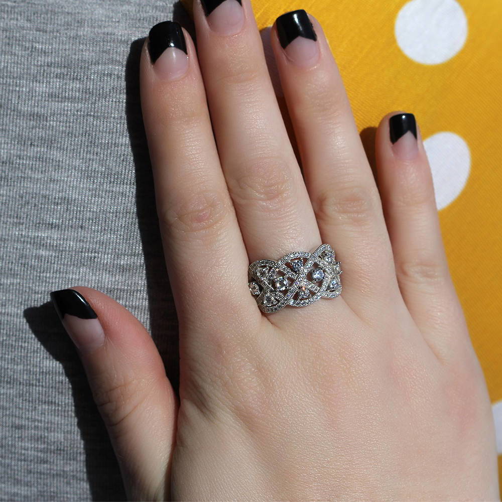 Image Contain: Model Wearing Woven Ring