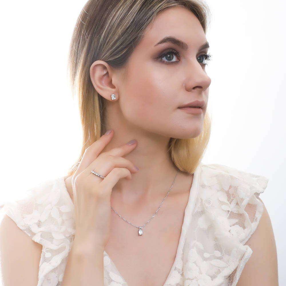 Solitaire 1ct Emerald Cut CZ Necklace in Sterling Silver