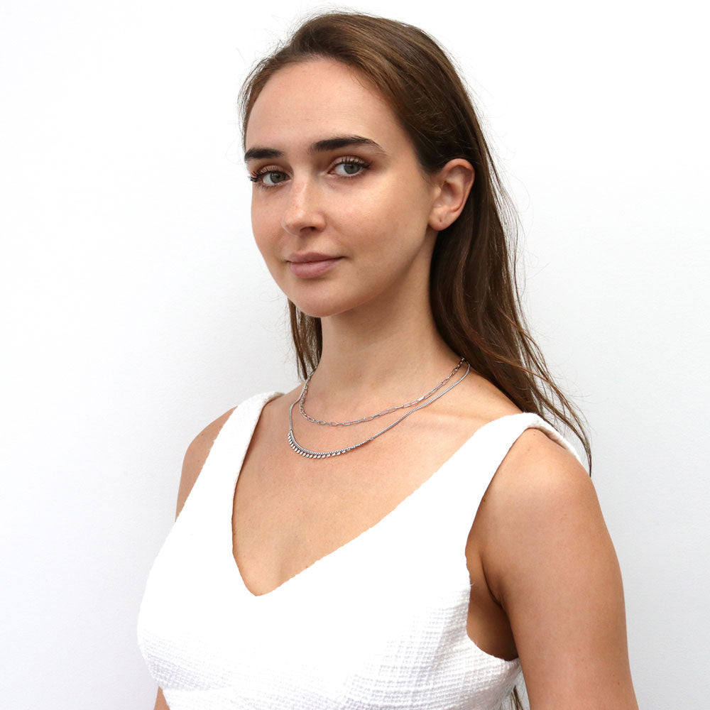 Model wearing Paperclip Link Chain Necklace 3mm, Rhodium Plated