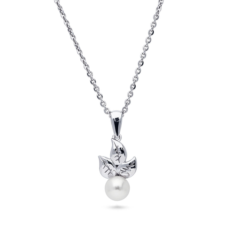 Leaf Imitation Pearl Pendant Necklace in Sterling Silver