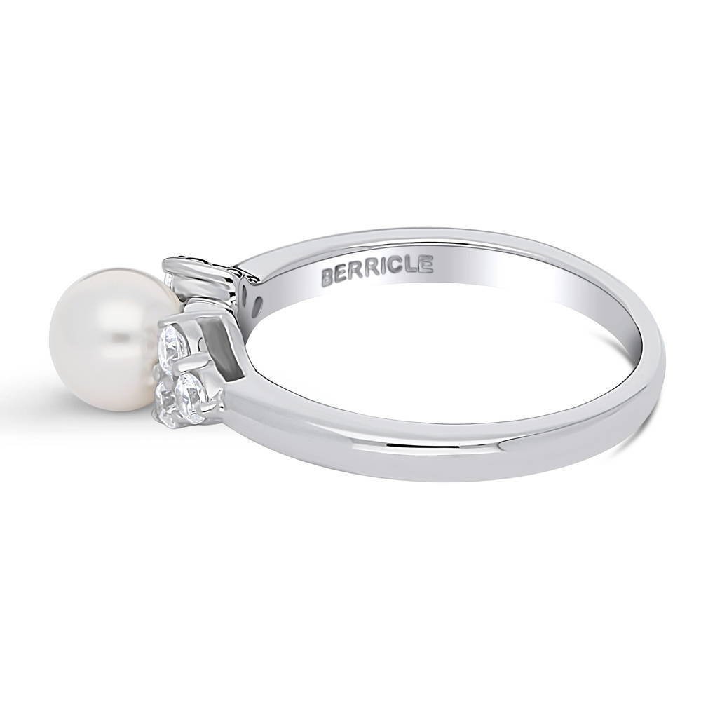 Solitaire White Round Imitation Pearl Ring in Sterling Silver