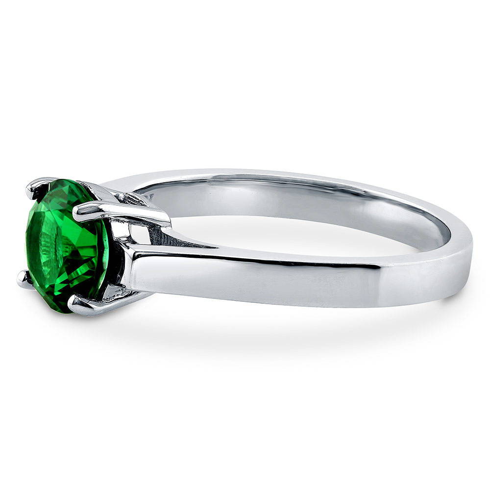 Solitaire 1.25ct Simulated Emerald Round CZ Ring in Sterling Silver