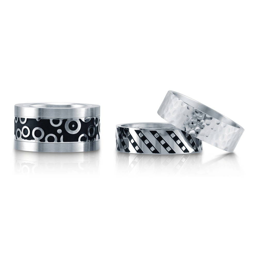 Hammered Band in Stainless Steel