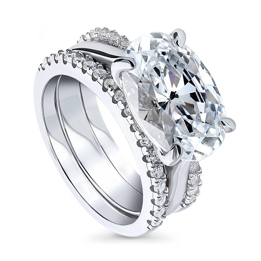 Front view of Solitaire East-West 5.5ct Oval CZ Ring Set in Sterling Silver, 3 of 11
