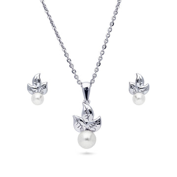 Leaf Imitation Pearl Necklace and Earrings Set in Sterling Silver